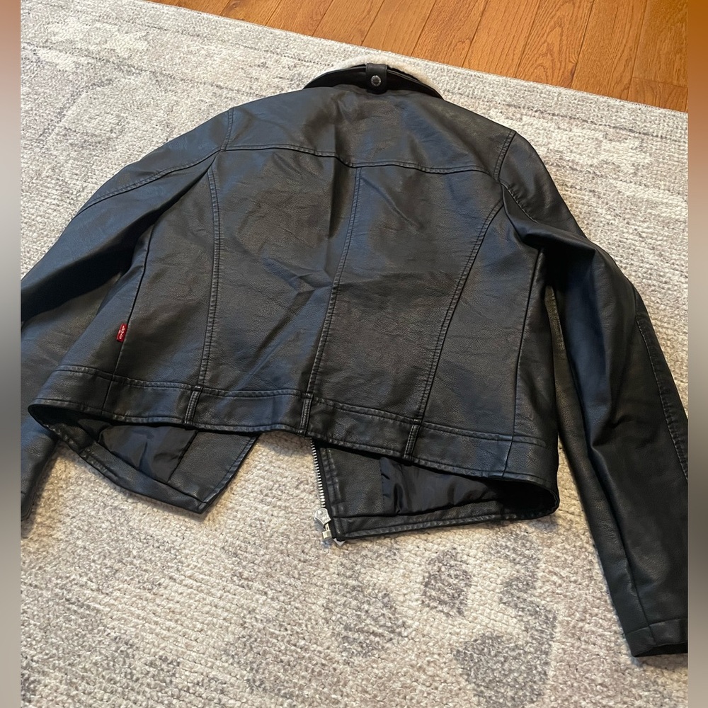 Levi’s Faux Leather Jacket NWOT - Picture 3 of 3